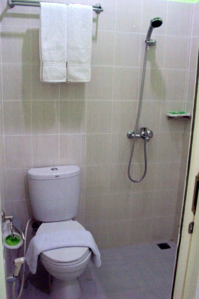 Hotel Keluarga Djagalan Raya Surabaja Zewnętrze zdjęcie