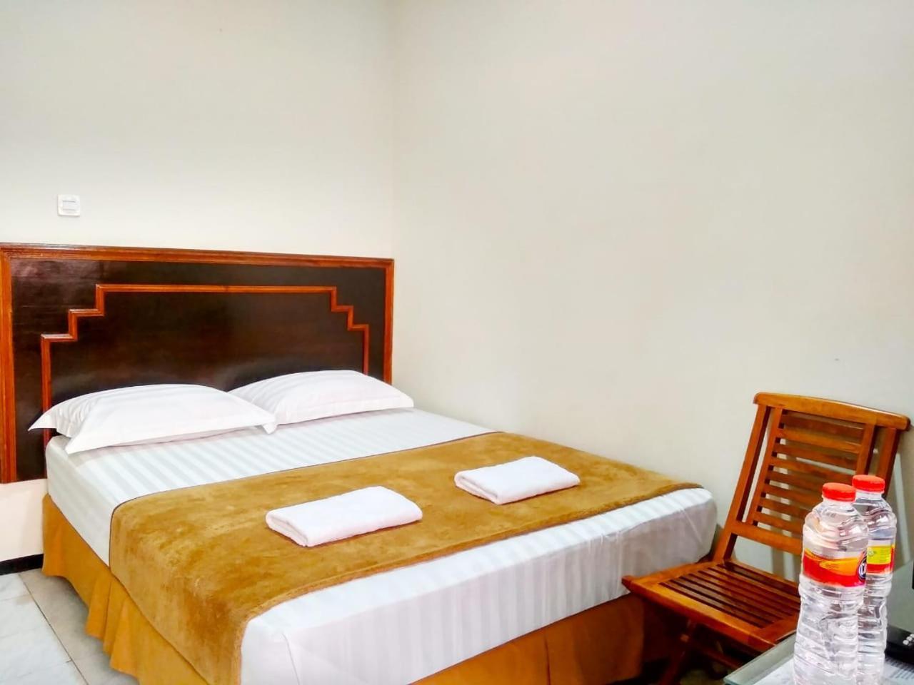 Hotel Keluarga Djagalan Raya Surabaja Zewnętrze zdjęcie
