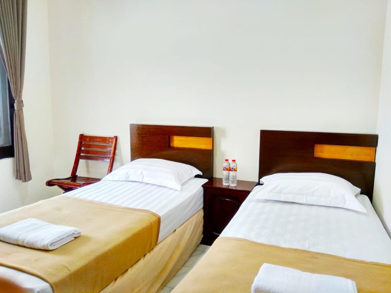 Hotel Keluarga Djagalan Raya Surabaja Zewnętrze zdjęcie