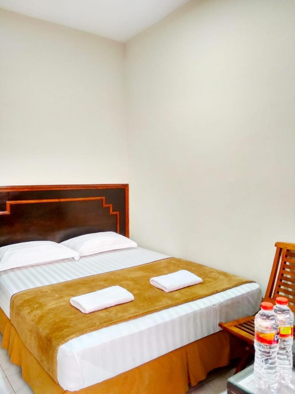 Hotel Keluarga Djagalan Raya Surabaja Zewnętrze zdjęcie